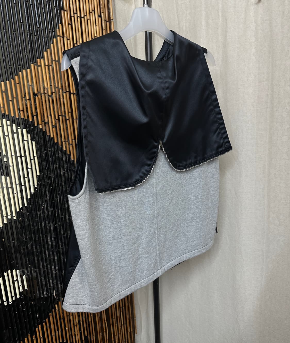 a.o.a.o. vest 상품이미지1