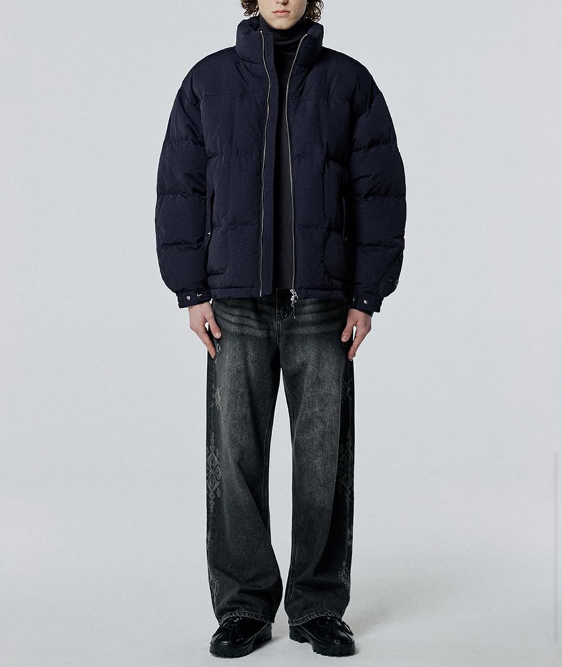 새상품(S)비바스튜디오 나일론 푸퍼 덕다운 숏패딩 네이비 상품이미지3