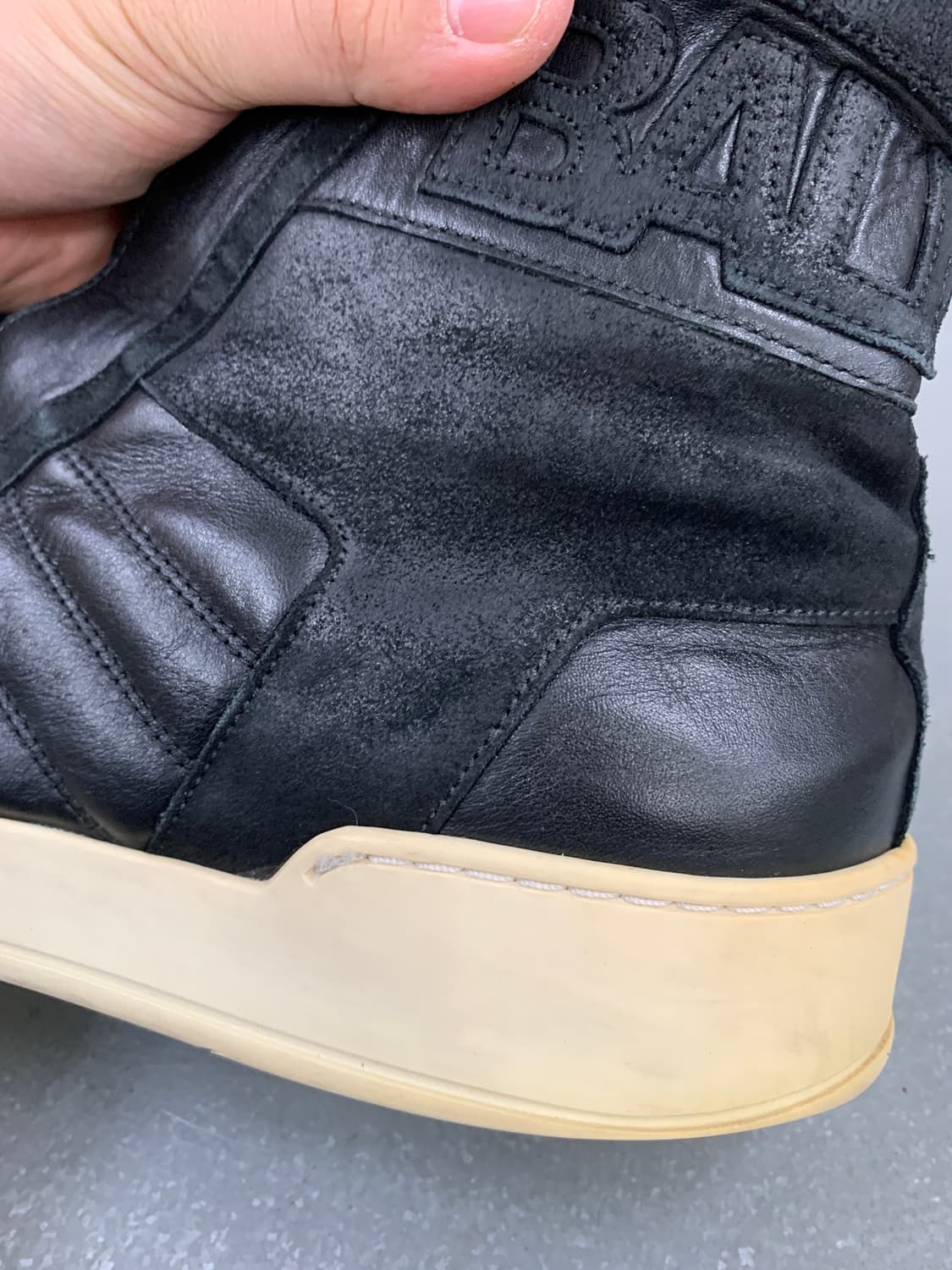 발망 레더 하이탑 스니커즈 42(265) 상품이미지5