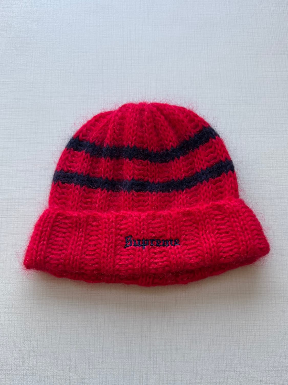 Fw24 슈프림 브러쉬드 스트라이프 비니 상품이미지1