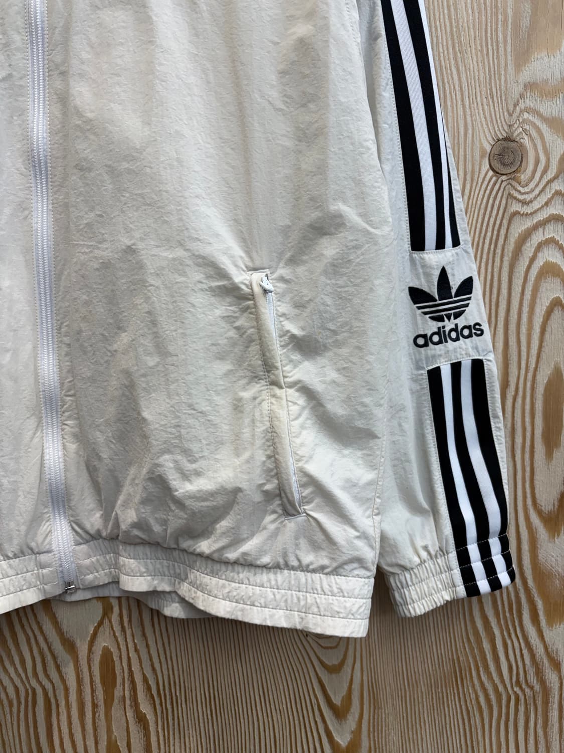 아디다스 파카이안 자수 바람막이 상품이미지4