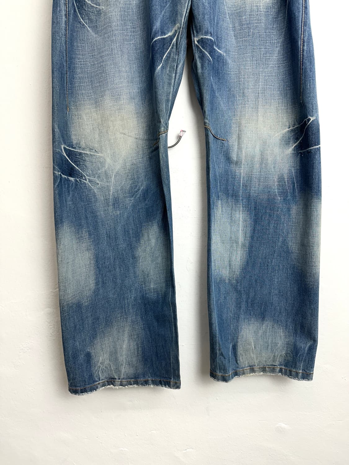 Multi-Tinted Distressed Deconstructed De 상품이미지6