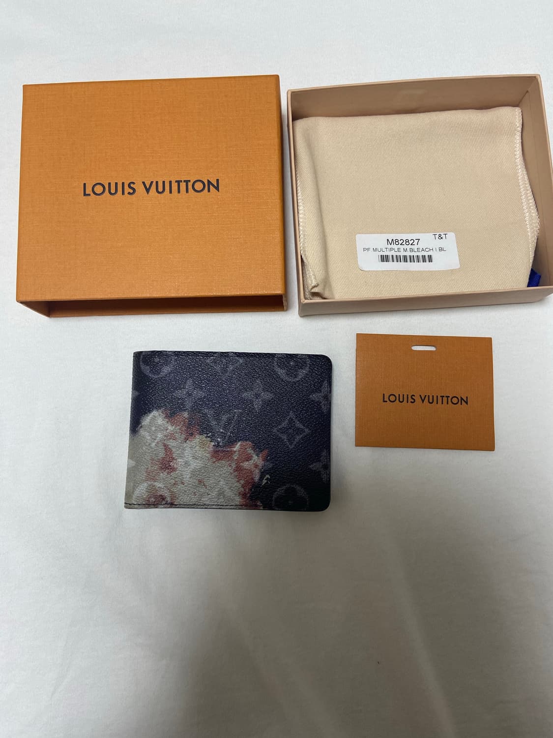 루이비통 잉크 반지갑[한정판] 상품이미지1