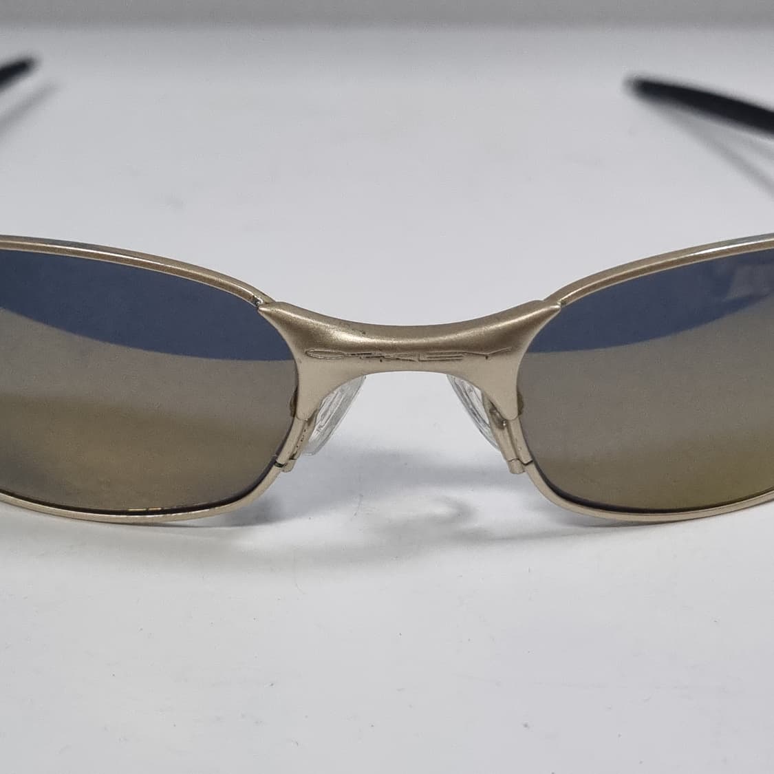 오클리 스퀘어와이어 2.0 플래티넘 새렌즈 상품이미지9