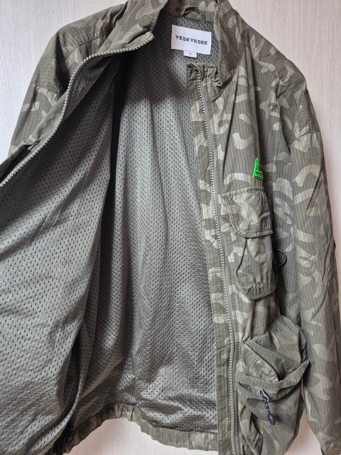 예스아이씨 올리브 카모 투웨이 피싱  카모플라쥬 자켓 상품이미지3
