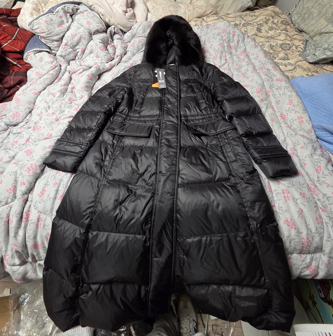 지스튜디오 사가폭스 구스다운 패딩 상품이미지1