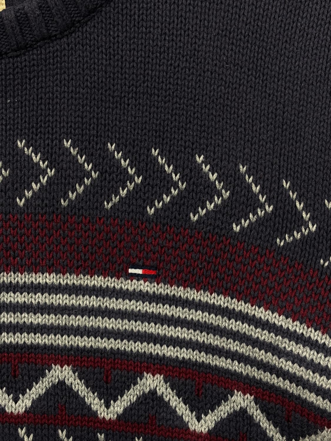 타미힐피거 셰브론 패턴 니트 스웨터 상품이미지4