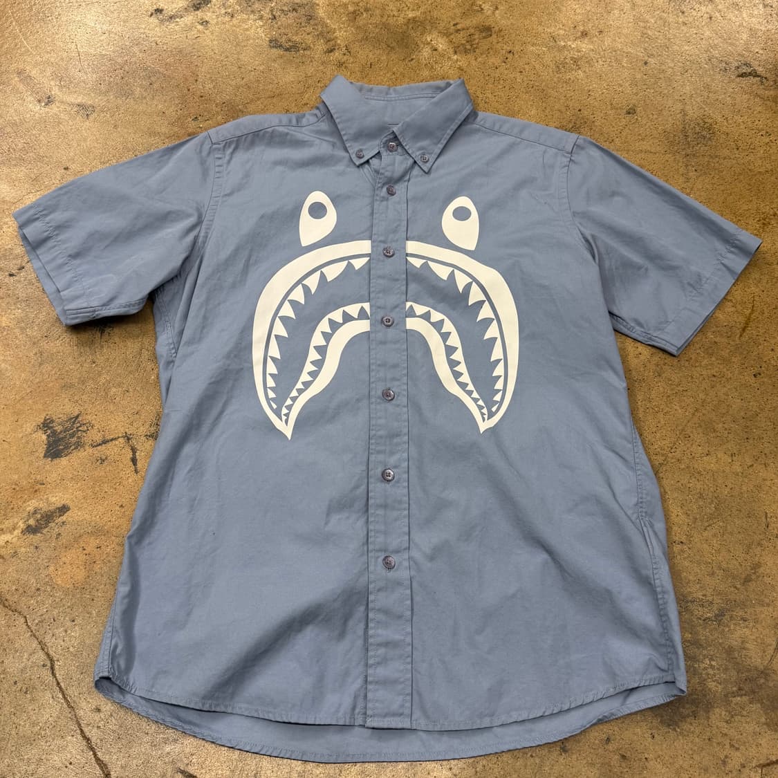 베이프 샤크 하늘 반팔 셔츠 상품이미지2