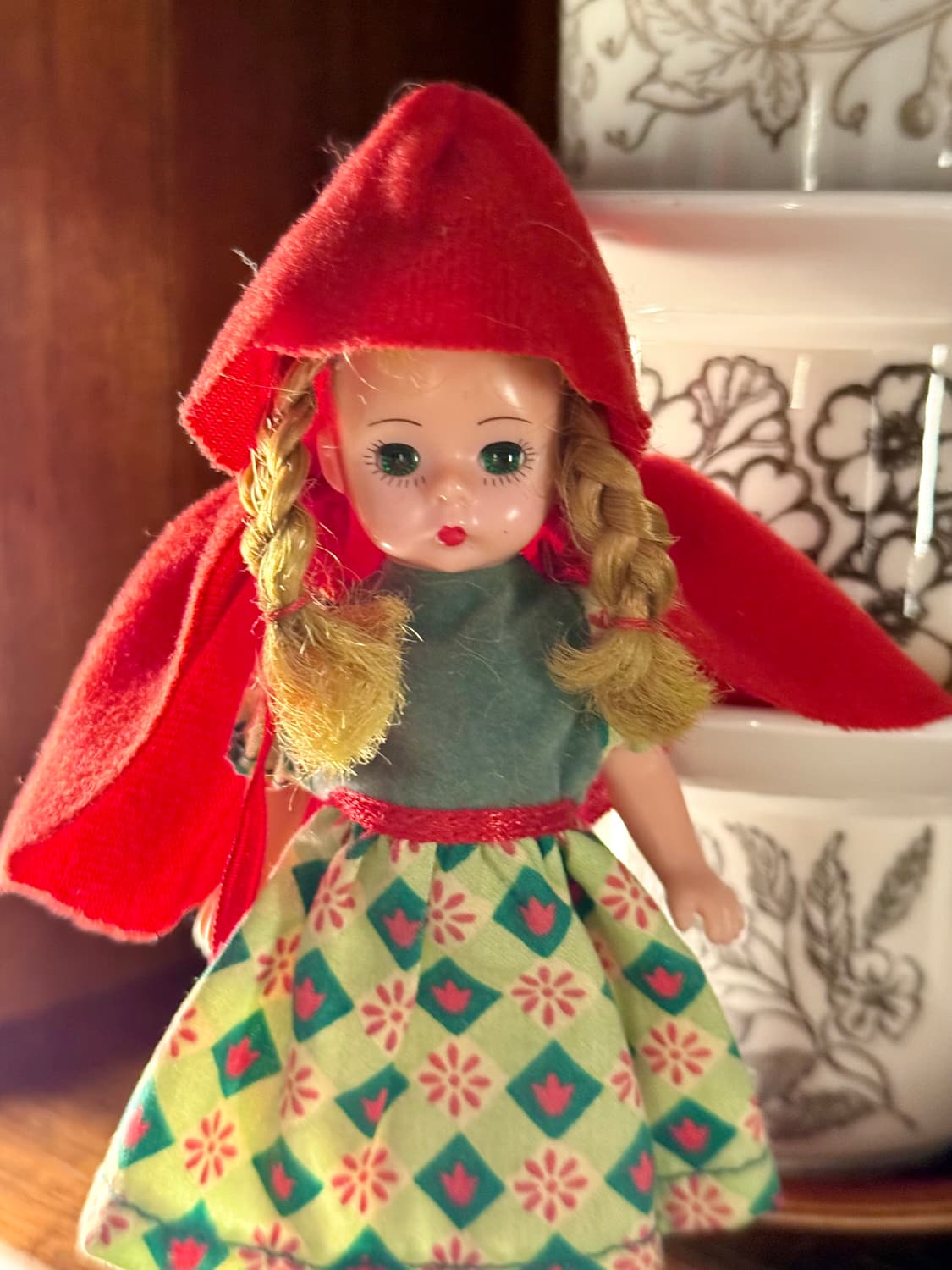 맥마담 빈티지 빨간 망토 인형 상품이미지3