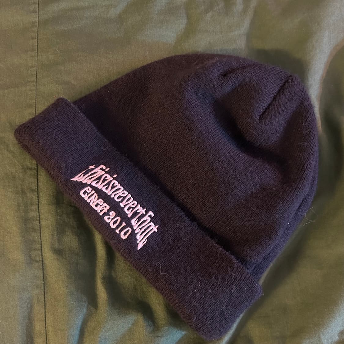 뉴에라x디스이즈네버댓 콜라보 비니 네이비  상품이미지2