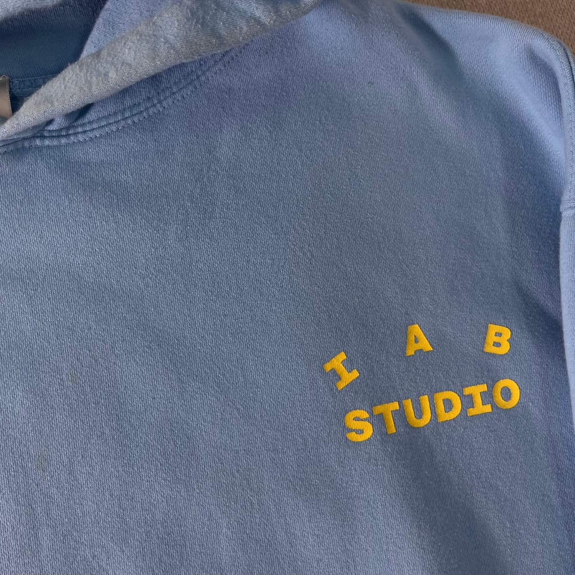 105 아이앱 스튜디오 스카이블루 후드티 상품이미지3