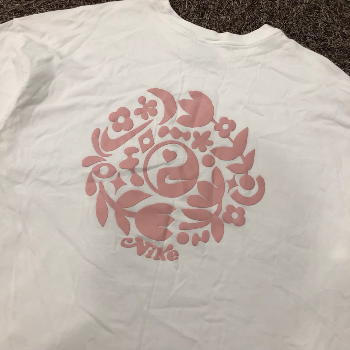 XL 나이키 공용 꽃무늬 로고 반팔 티셔츠 상품이미지2