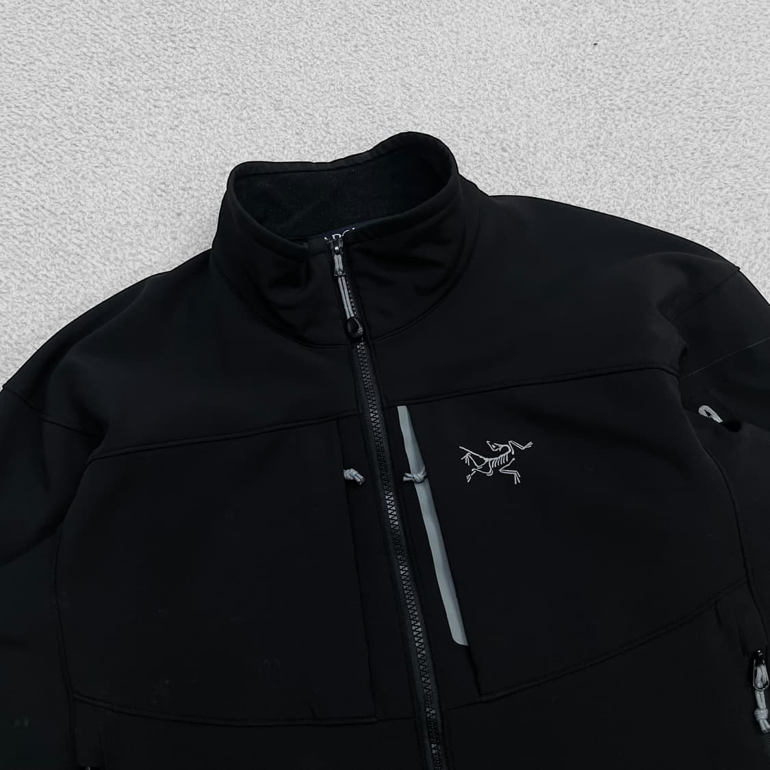 아크테릭스 감마 MX 소프트쉘 자켓 블랙 상품이미지2