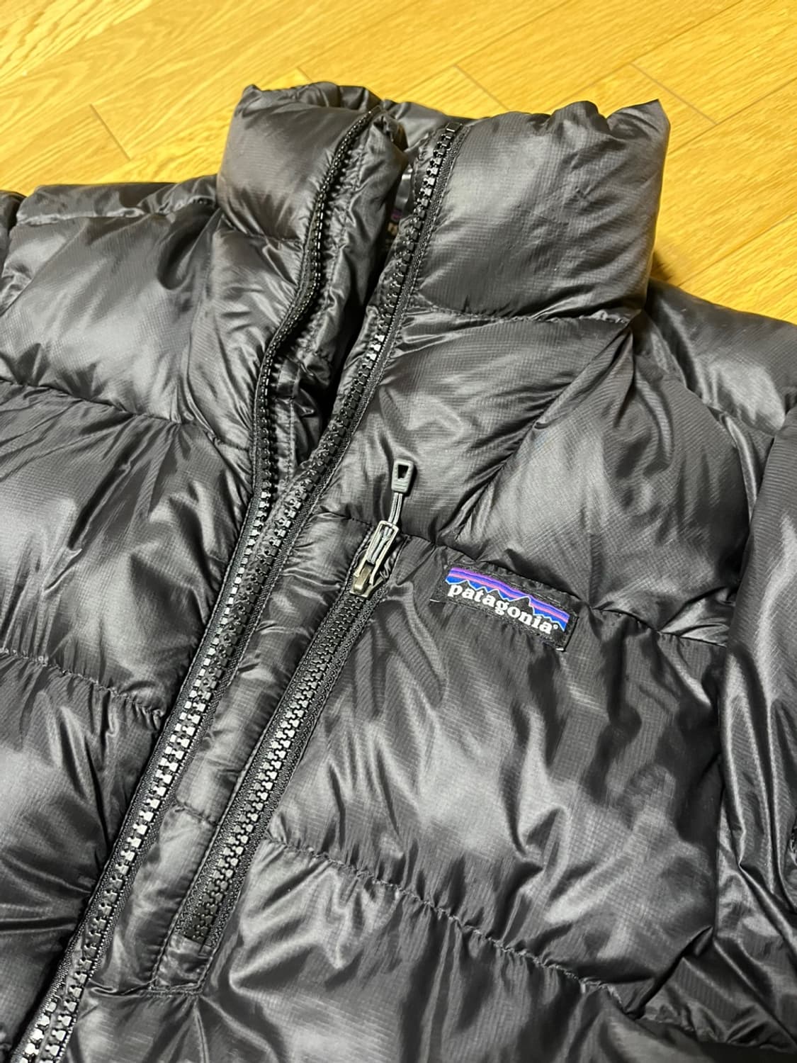 파타고니아 피츠로이 논후디 패딩 블랙 m 희귀모델 상품이미지4