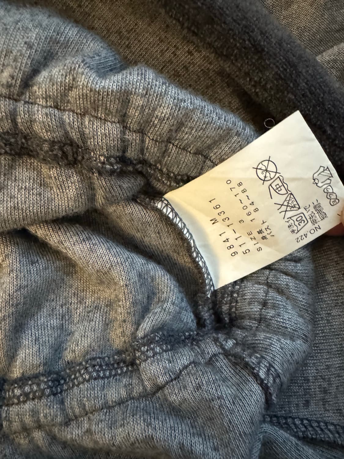 Mushmush 벨벳 블라우스 차콜 상품이미지5