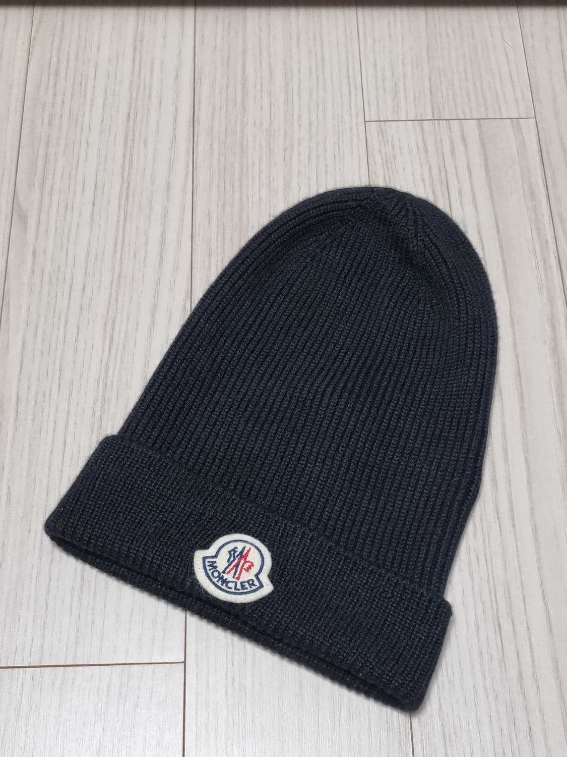 몽클레어 블랙 비니 상품이미지1