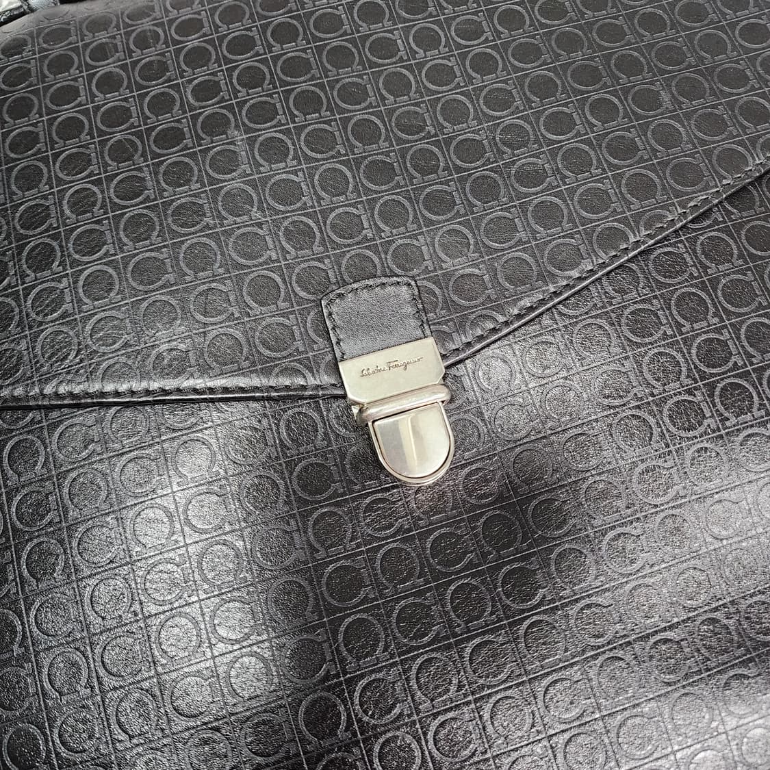 페라가모 레더 브리프케이스 서류가방 토트백 상품이미지6