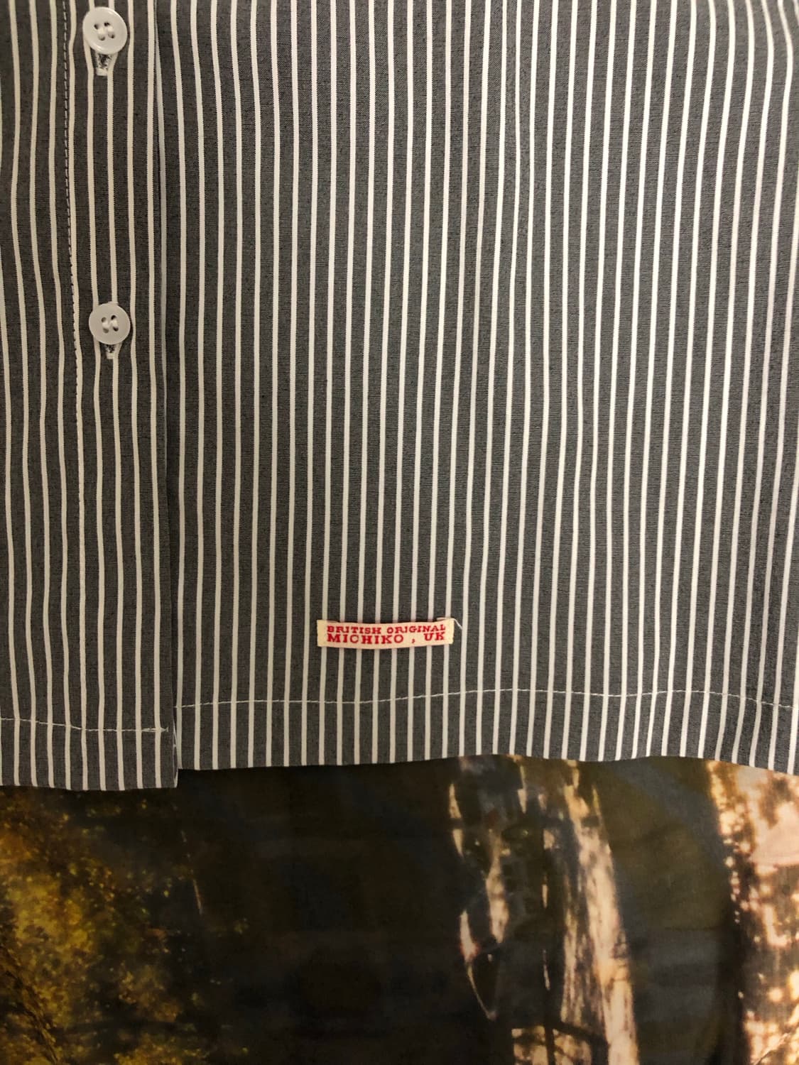 미치코런던 코시노 스트라이프 슬림핏 셔츠 차콜 상품이미지4