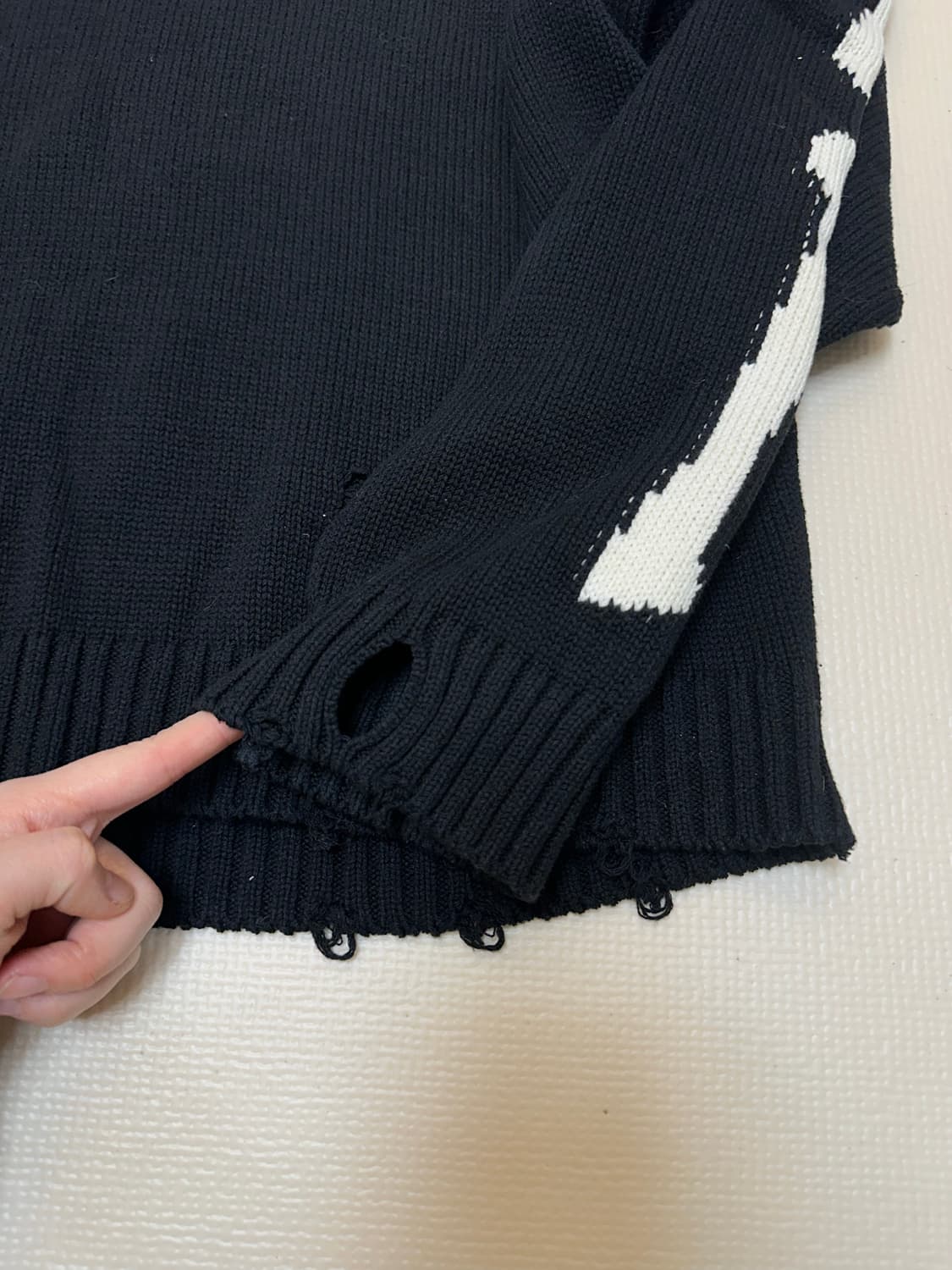 캐피탈 본 니트 블랙 상품이미지3