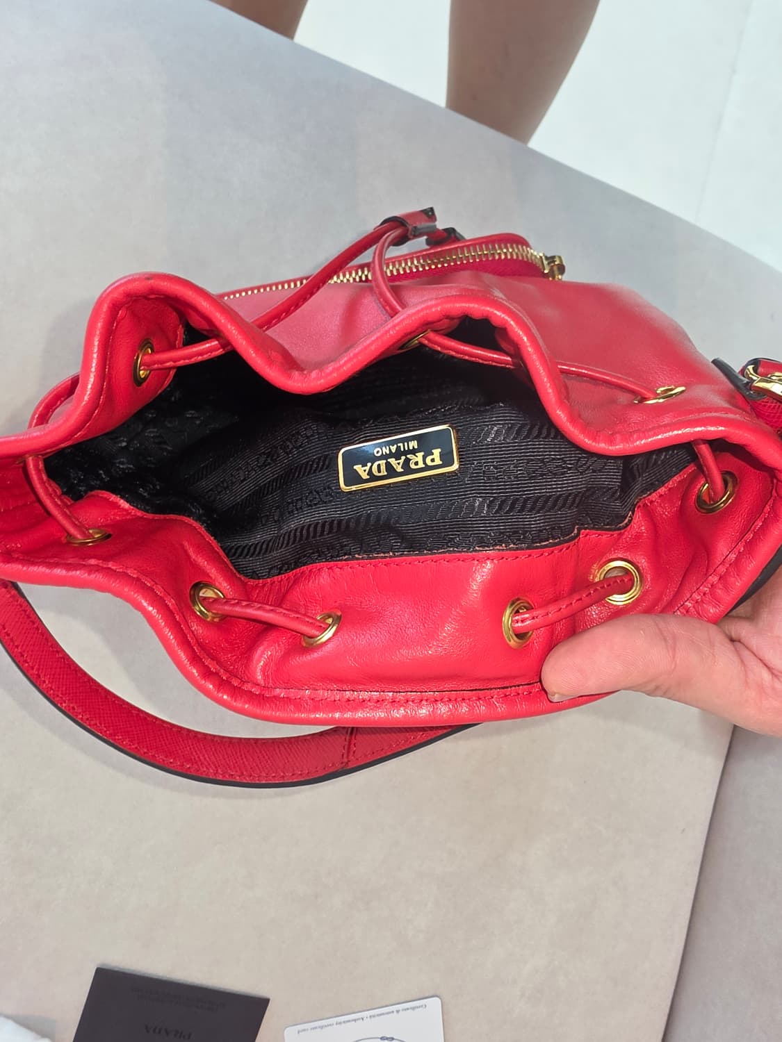 프라다 듀엣 레더 버킷백 크로스백 레드 상품이미지8