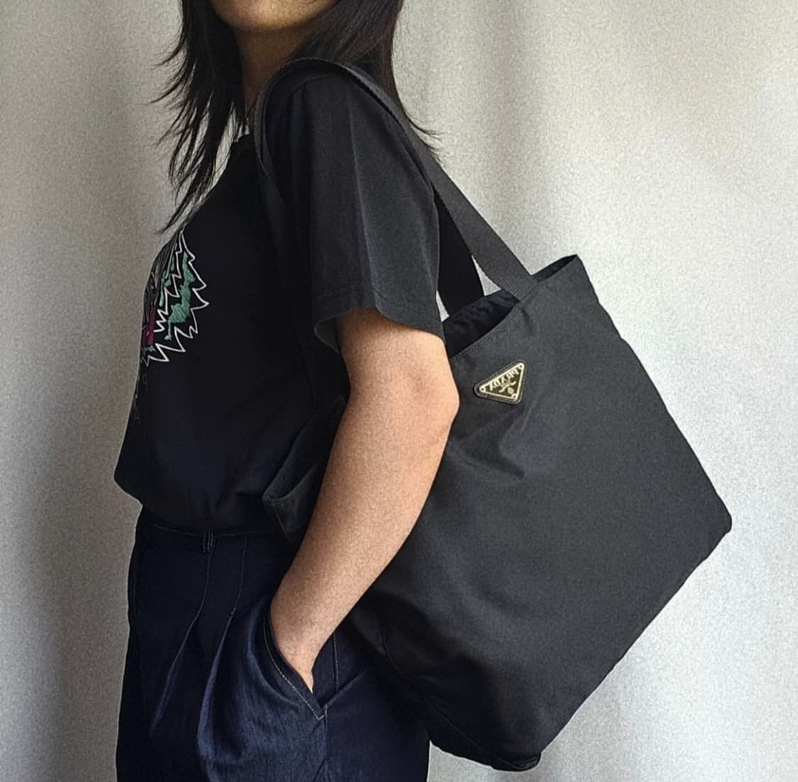 [정품 PRADA] 프라다 포코노 나일론 쇼퍼백 숄더백 라지 상품이미지1