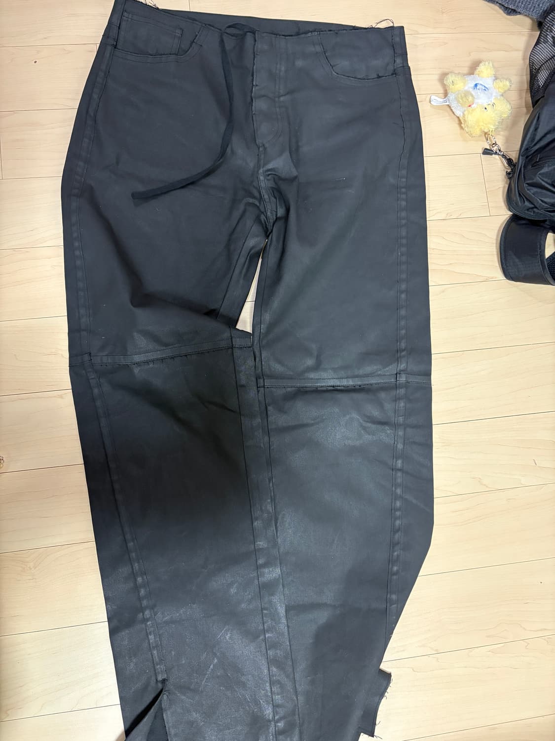 가브리엘라 콜 가먼츠 샵아모멘토 코팅팬치 상품이미지2