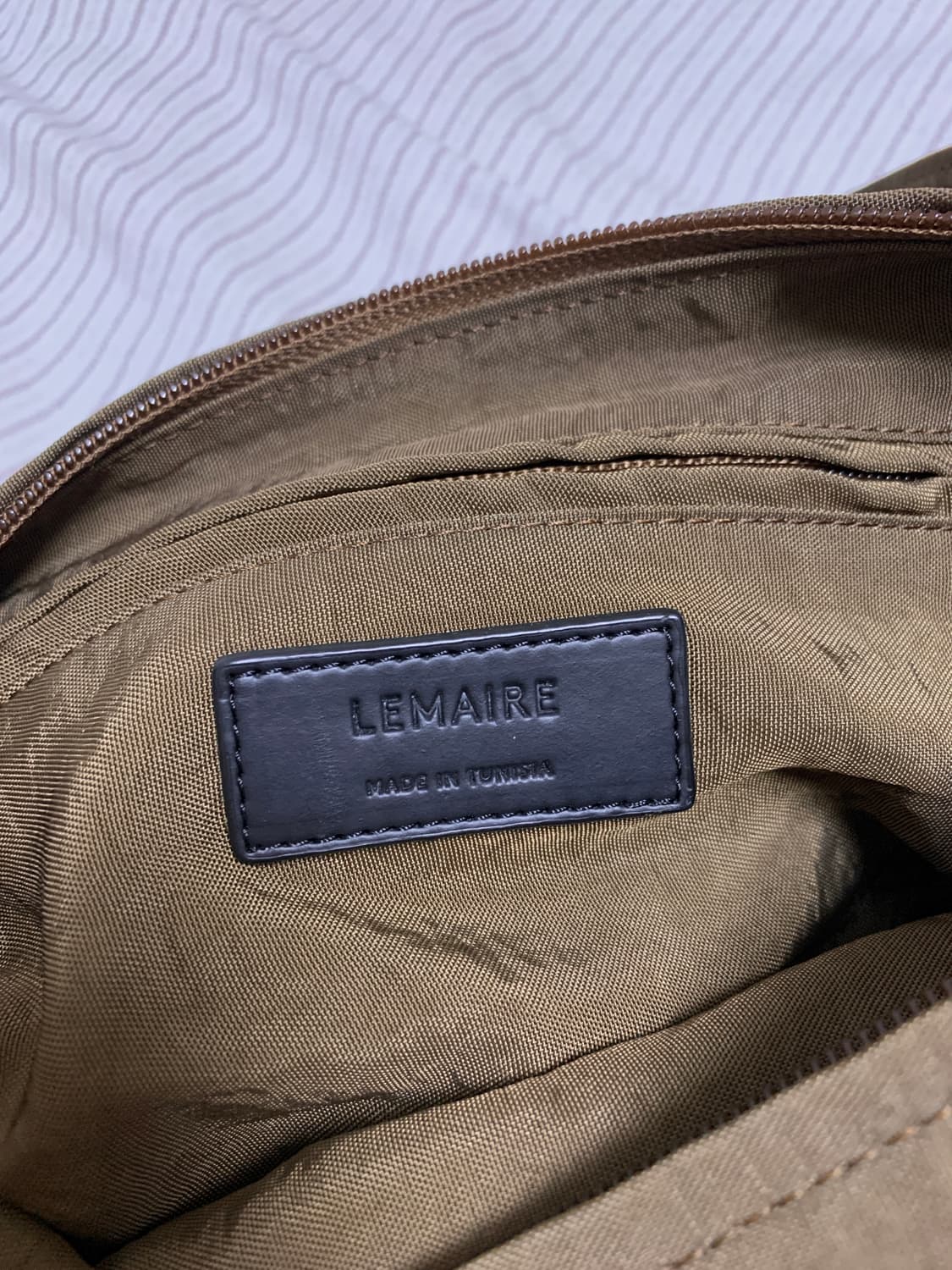 르메르 스몰 소프트 게임 백 (코비차 브라운) 상품이미지5