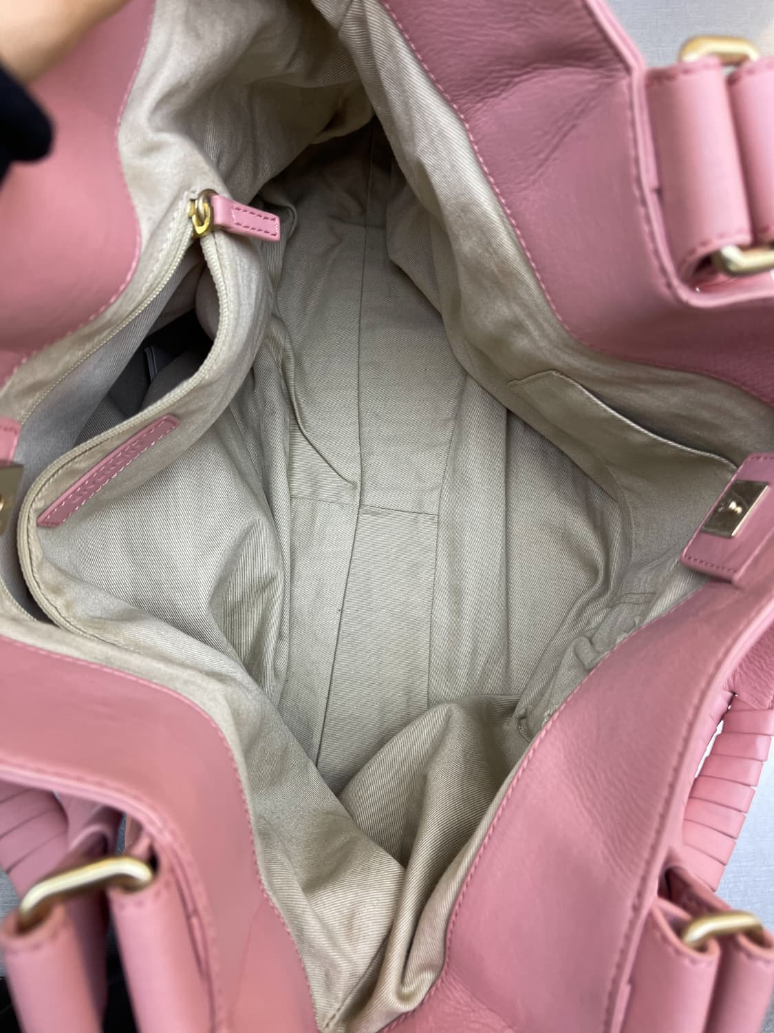 지방시 4G 모노그램 레더백 상품이미지5