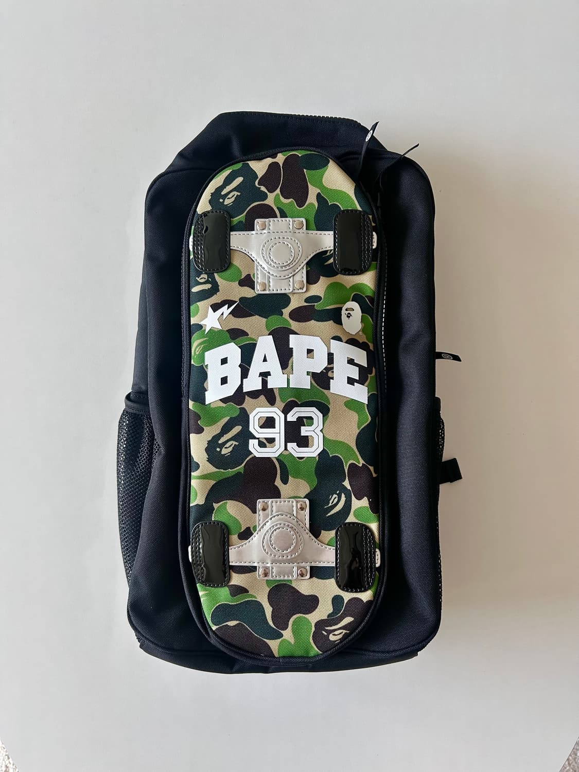 베이프 스케이트보드 백팩 상품이미지1