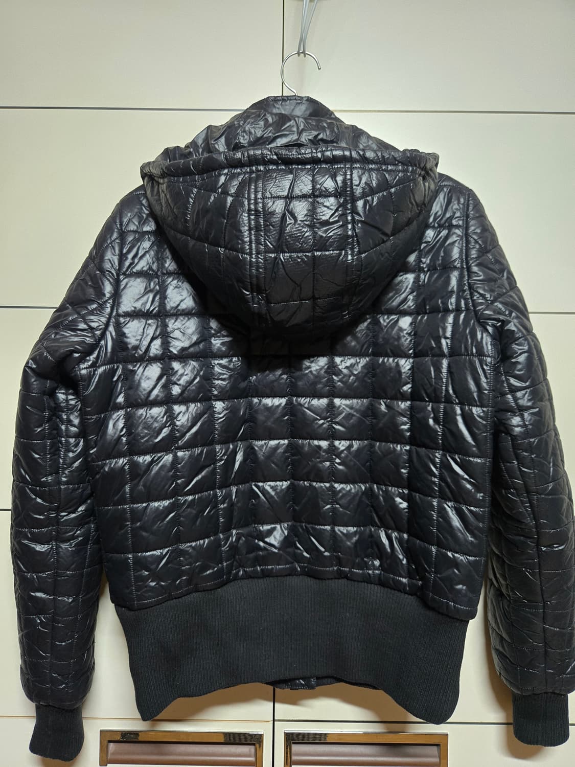 아디다스 여성 블랙 퀼팅 패딩 상품이미지5