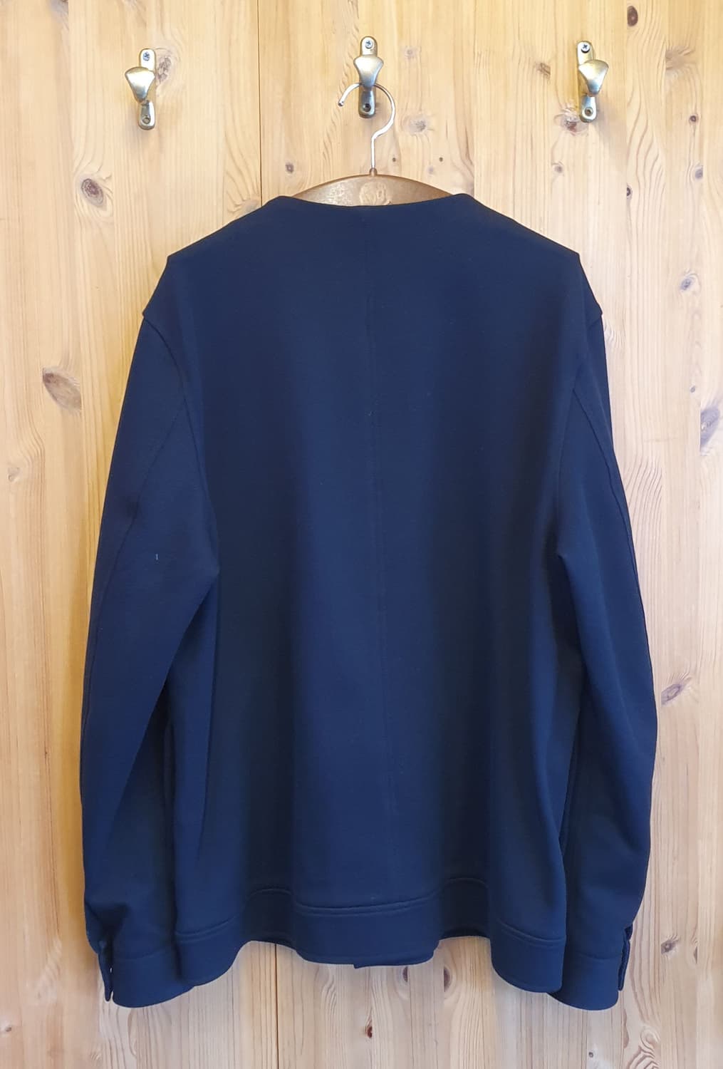 100.COS 라운드 블랙점퍼 상품이미지2