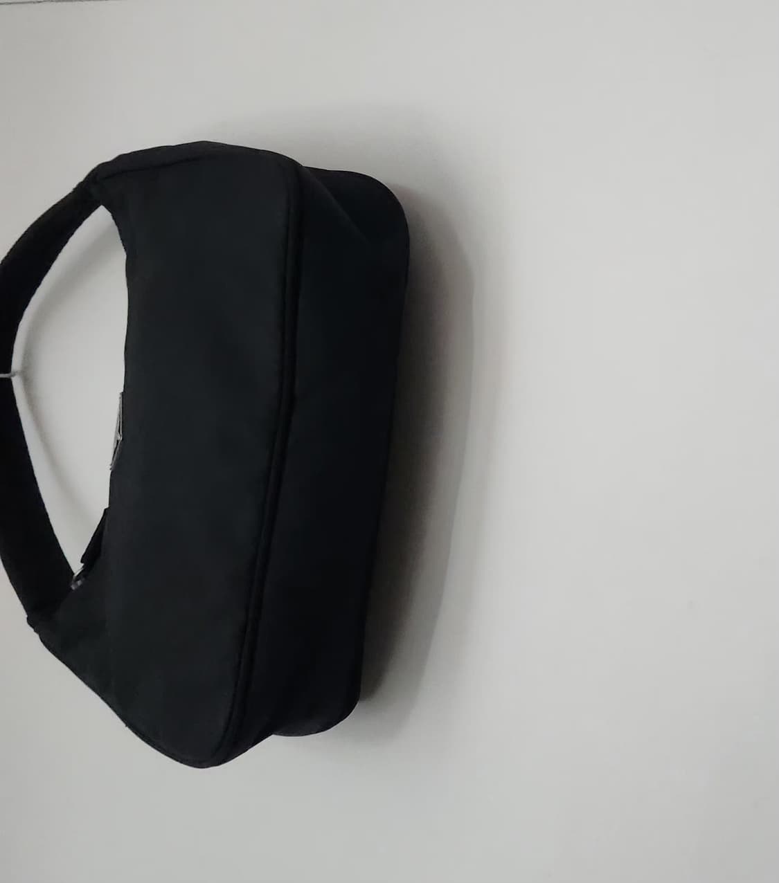 프라다 나일론 테수토 호보백 상품이미지3