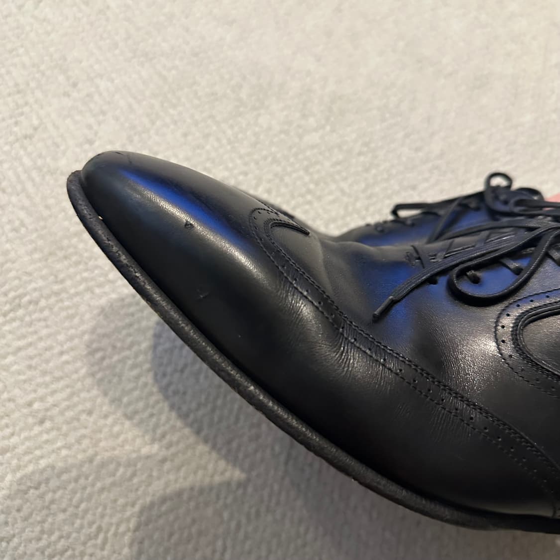 페라가모 Ferragamo 클래식 윙팁 더비 레더 슈즈 상품이미지10