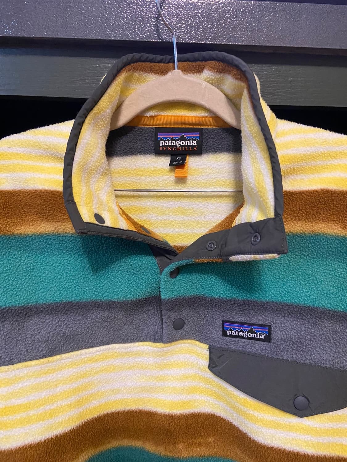 18FW 파타고니아 신칠라 스냅-T 스트라이프/그레이 상품이미지2