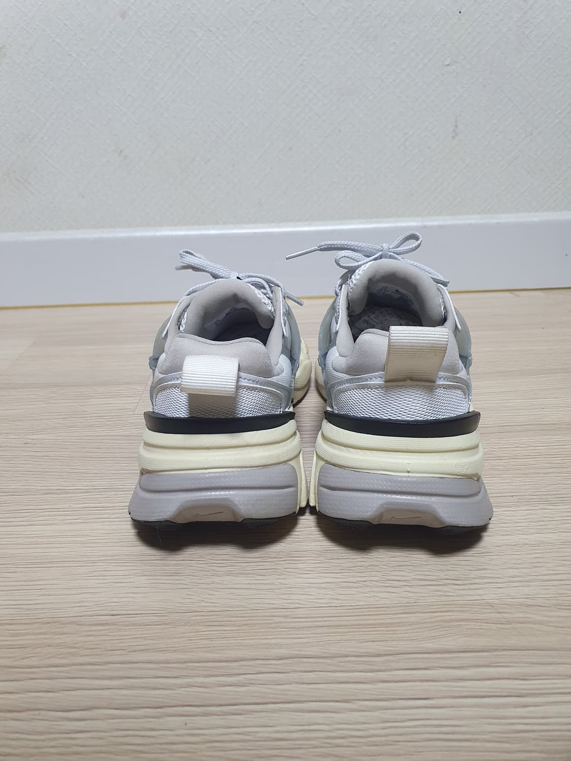 나이키 v2k 런 운동화 245 상품이미지5