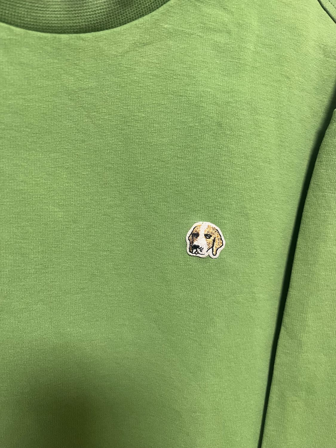 헤지스 올리브 그린 맨투맨 티셔츠 상품이미지2