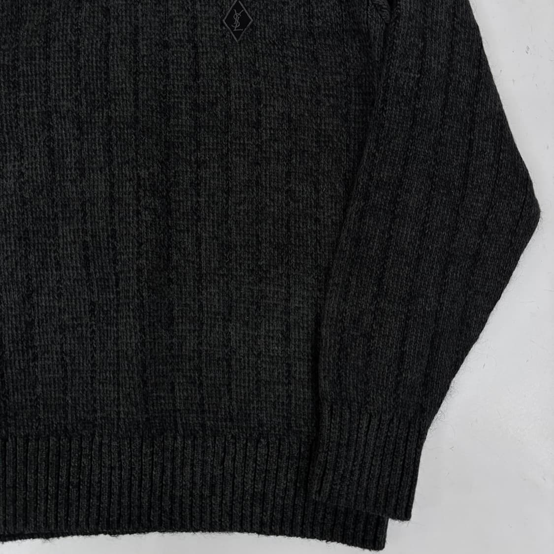 입생로랑 폴라넥 니트  상품이미지3