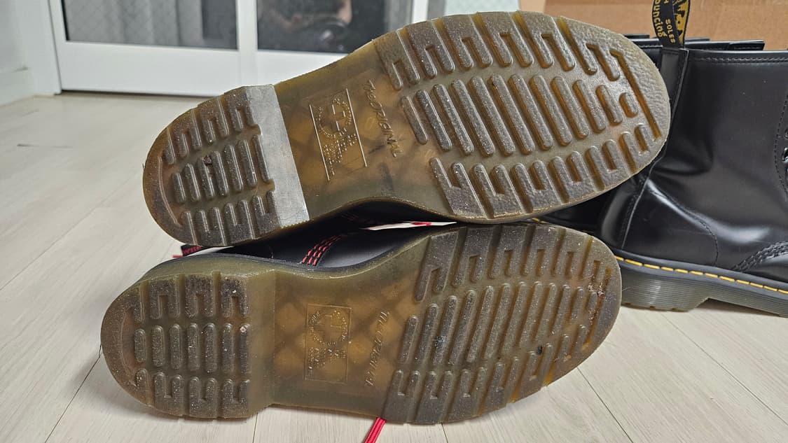 닥터마틴 1460 UK4 메탈릭 레드스티치 상품이미지6