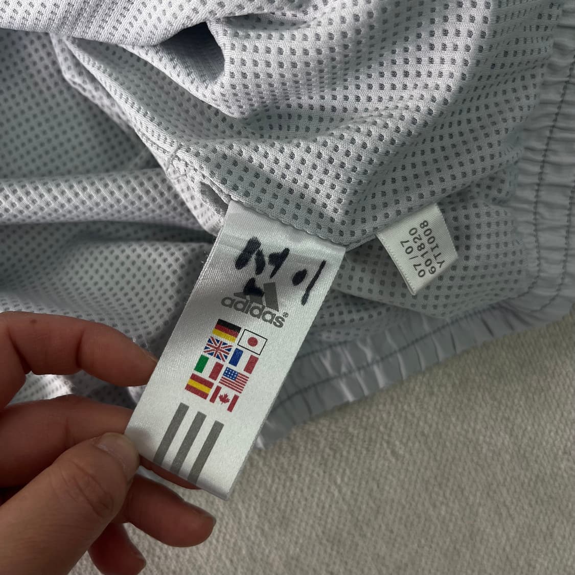 105 아디다스 올드스쿨 배색 바람막이 자켓  상품이미지5