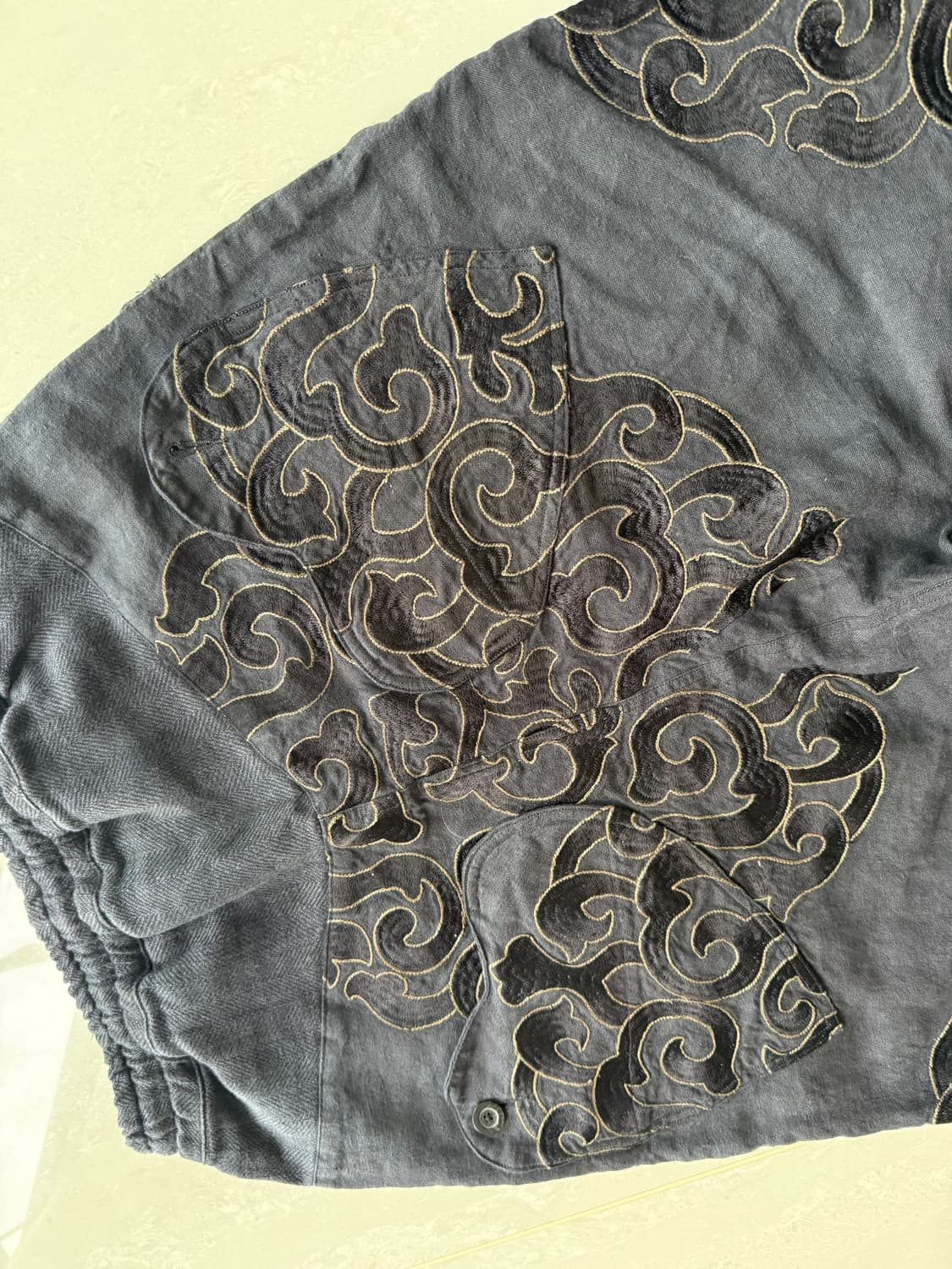 Zambarrett black embroidery linen short 상품이미지9