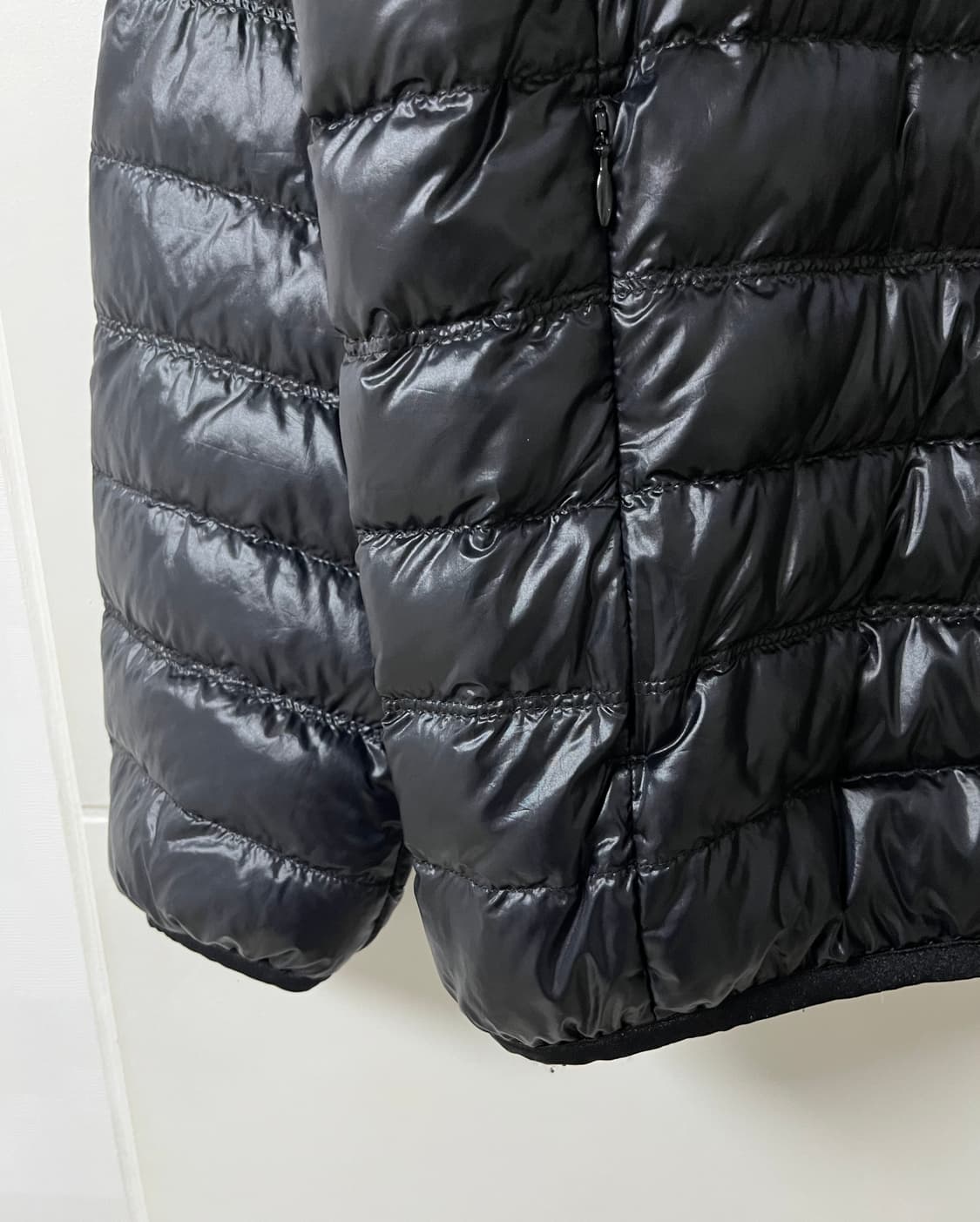 유니클로 경량패딩 후드 상품이미지4