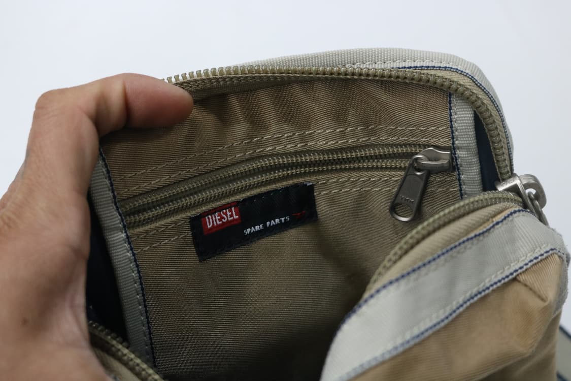 DIESEL 디젤 빈티지 스웨이드 트리밍 나일론 크로스백 베이지 상품이미지8