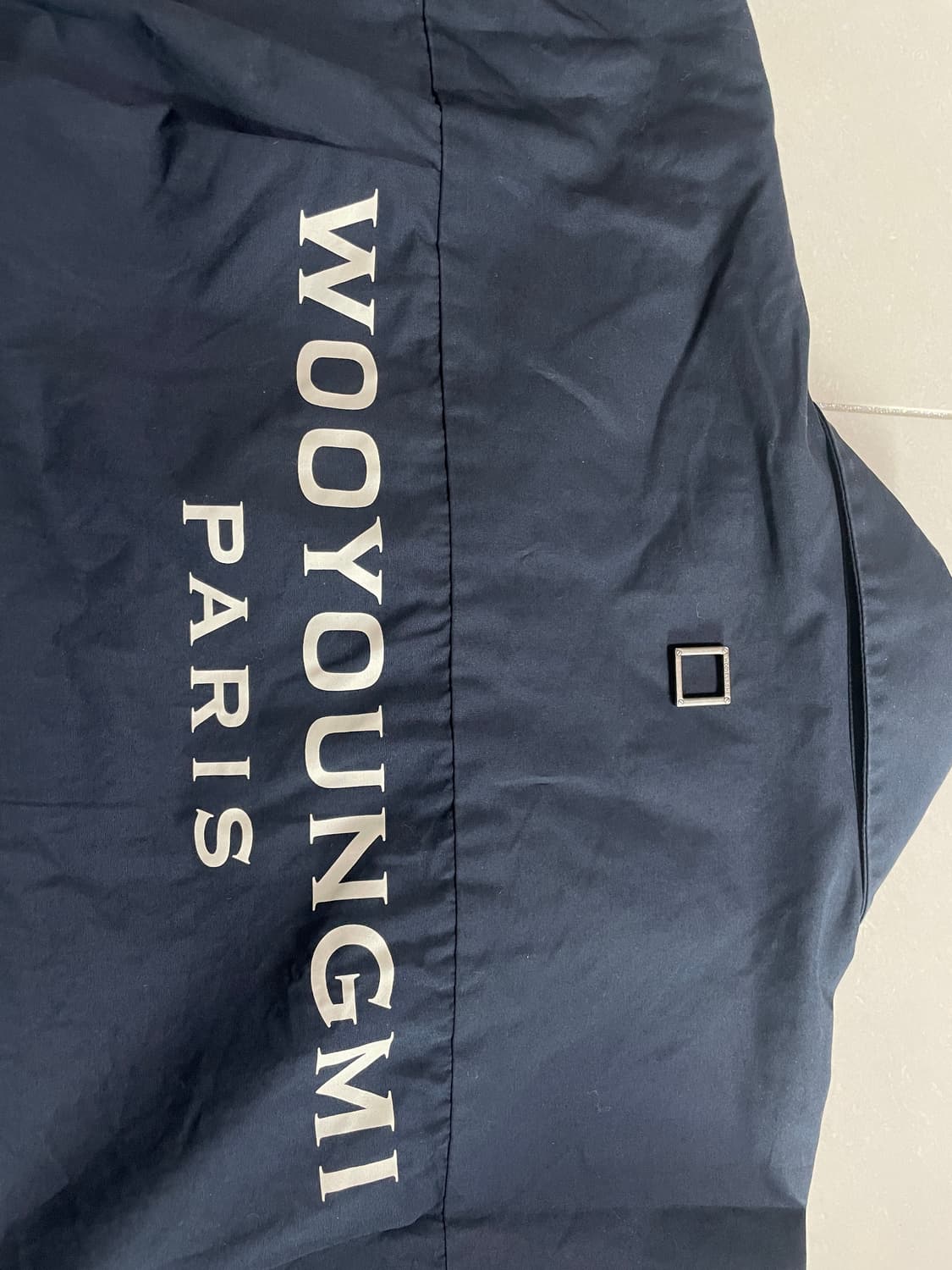 우영미 24FW 코튼 백로고 셔츠 상품이미지4