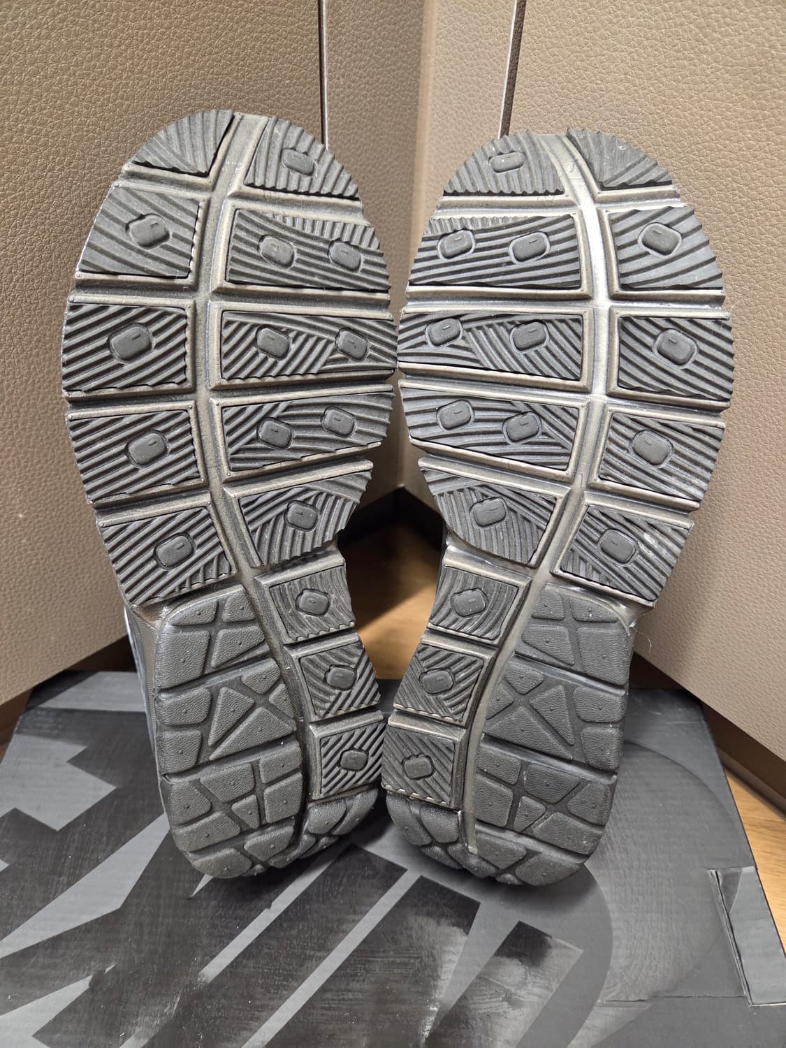 나이키 x 스톤 아일랜드 삭 다트 미드 블랙 260 상품이미지5