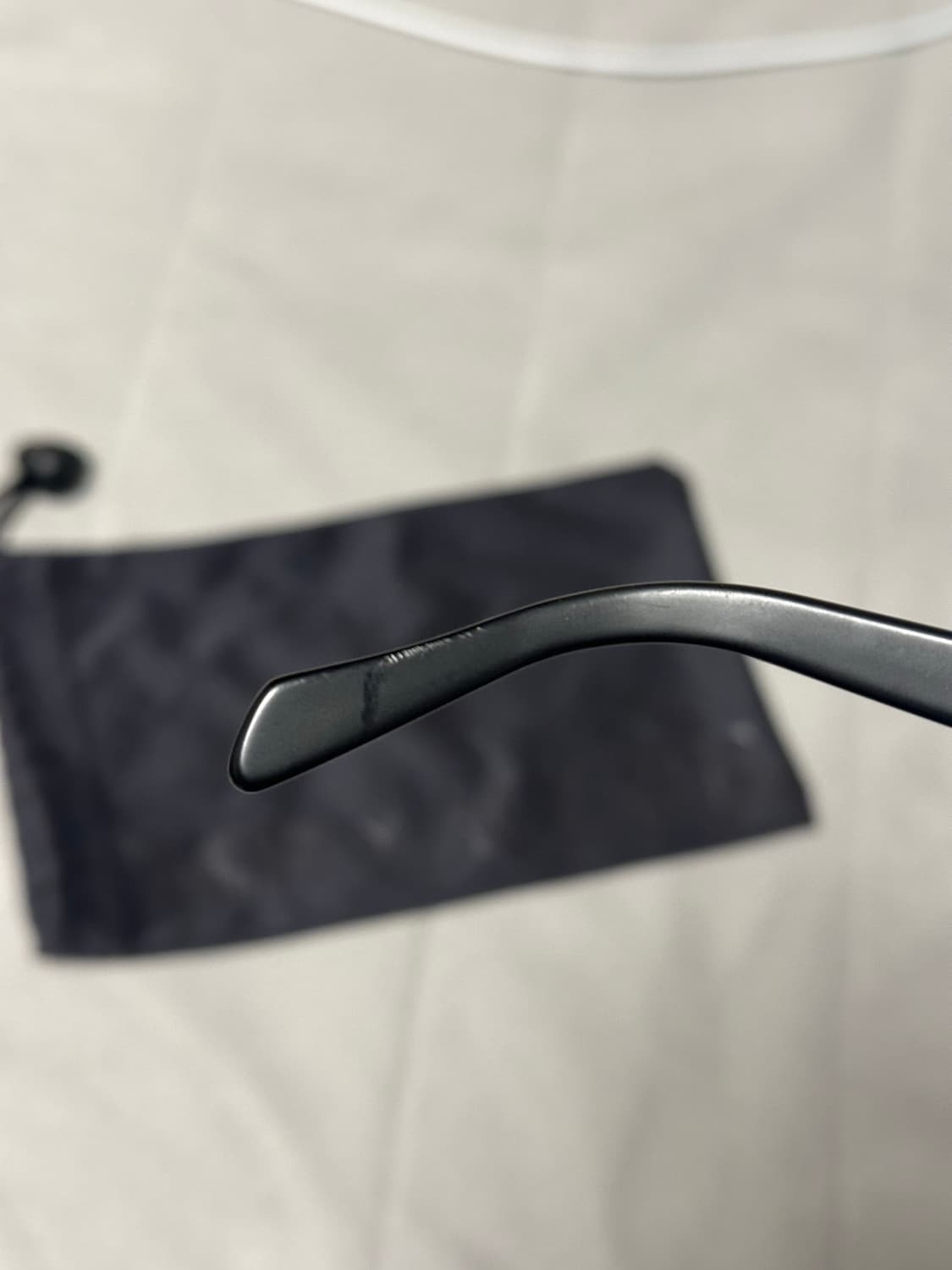 일레스테바 바이닐 선글라스 (기리보이 착용) 상품이미지9