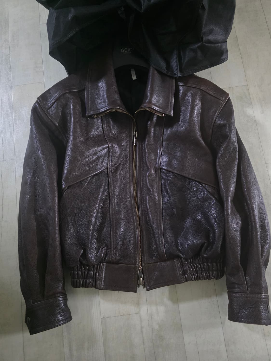 노이어 하이넥 카우하이드 레더 자켓 48 상품이미지1