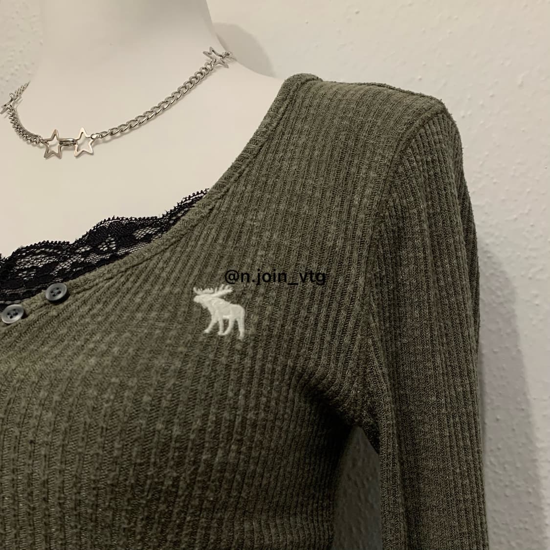 아베크롬비 헨리넥 카키 니트 롱슬리브 긴팔 상품이미지2