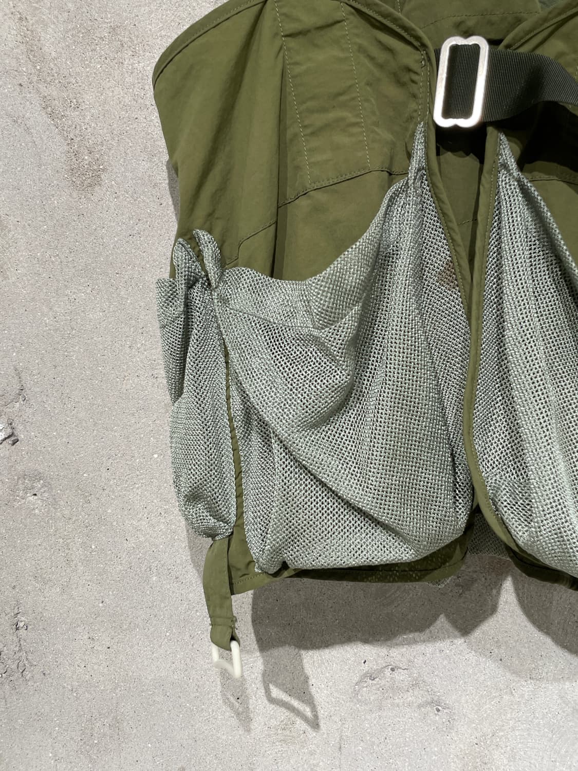 마운틴 리서치 카키 메쉬 필드 베스트 상품이미지4