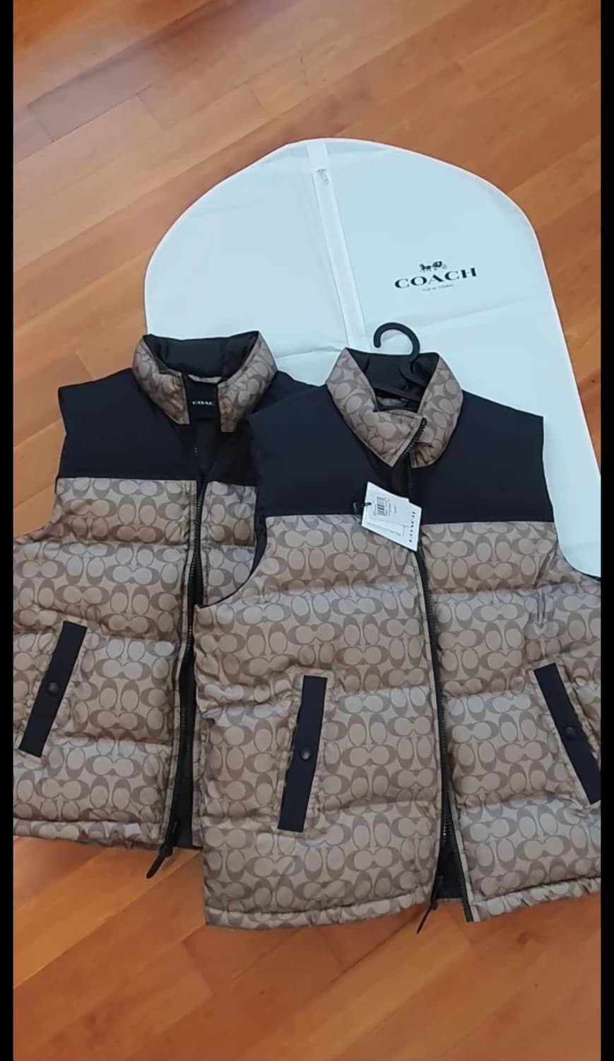 코치 남녀공용 시그니쳐 다운 패딩 베스트 XL 105-110 상품이미지5