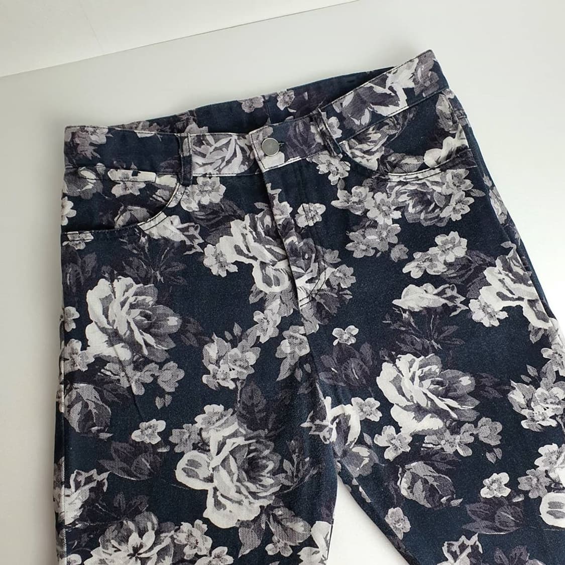 [46] 우영미 그레이쉬 블랙 플라워 데님진 상품이미지1